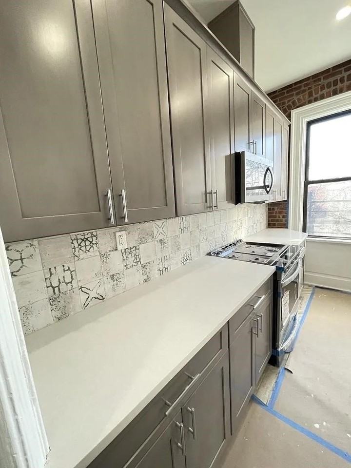 569 Jersey Ave #4 - Photo 3 of 18