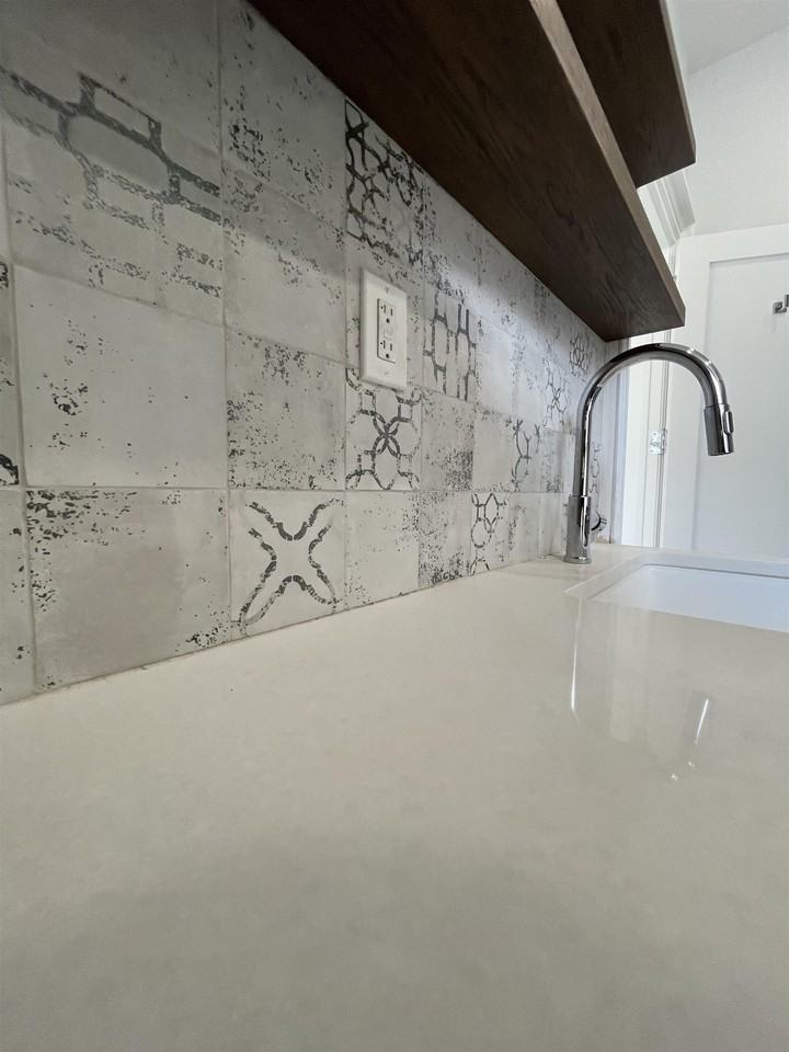 569 Jersey Ave #4 - Photo 5 of 18