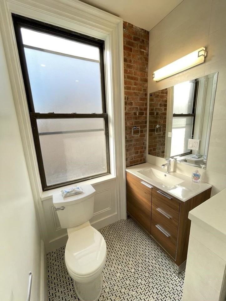 569 Jersey Ave #4 - Photo 7 of 18