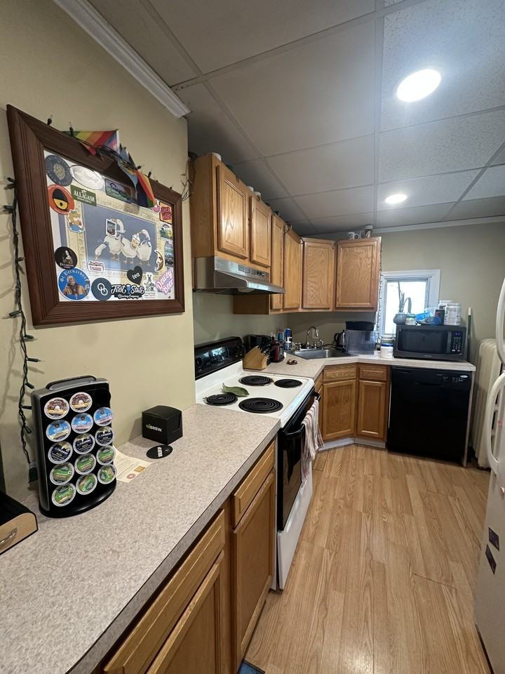 1301 Clayton - Photo 3 of 13