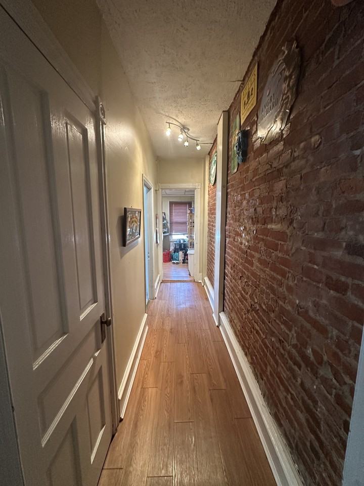 1301 Clayton - Photo 4 of 13