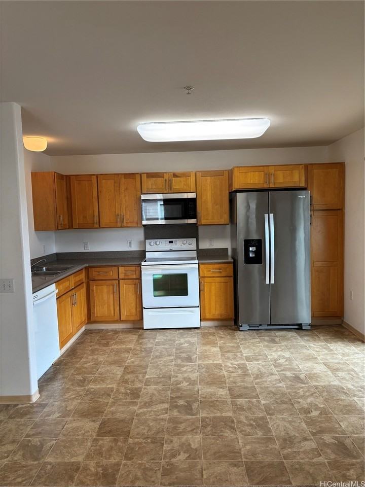 91-1023 Kamaaha Ave #805 - Photo 4 of 9