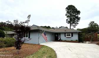 featured image of 1213 Bayside Cir W