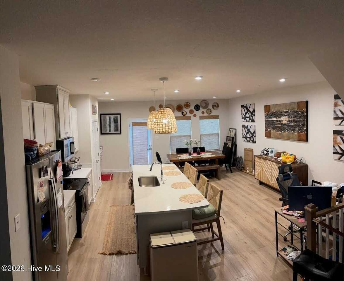 302 Fost Blvd - Photo 4 of 16
