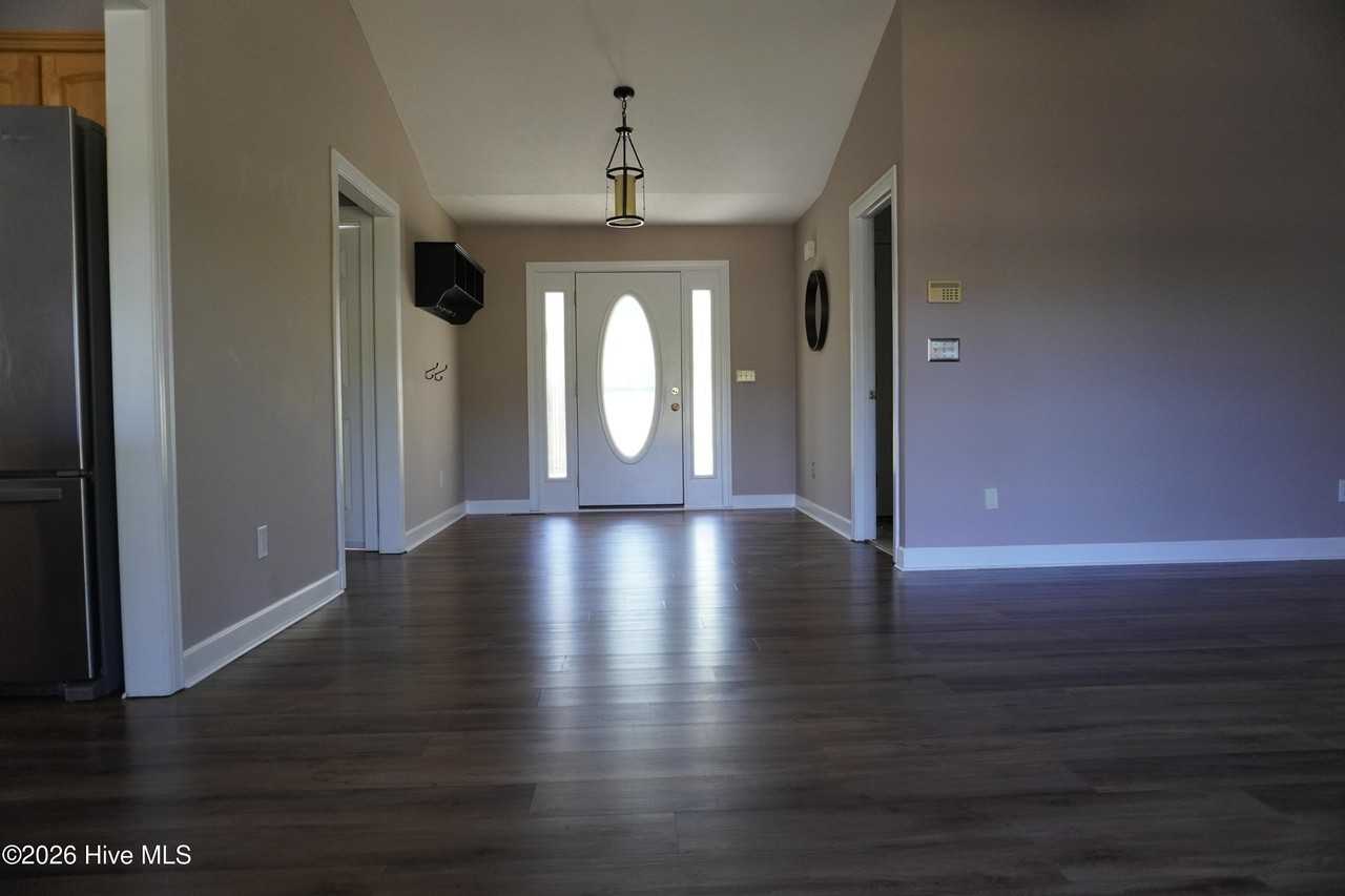 170 Russett Ct - Photo 5 of 36