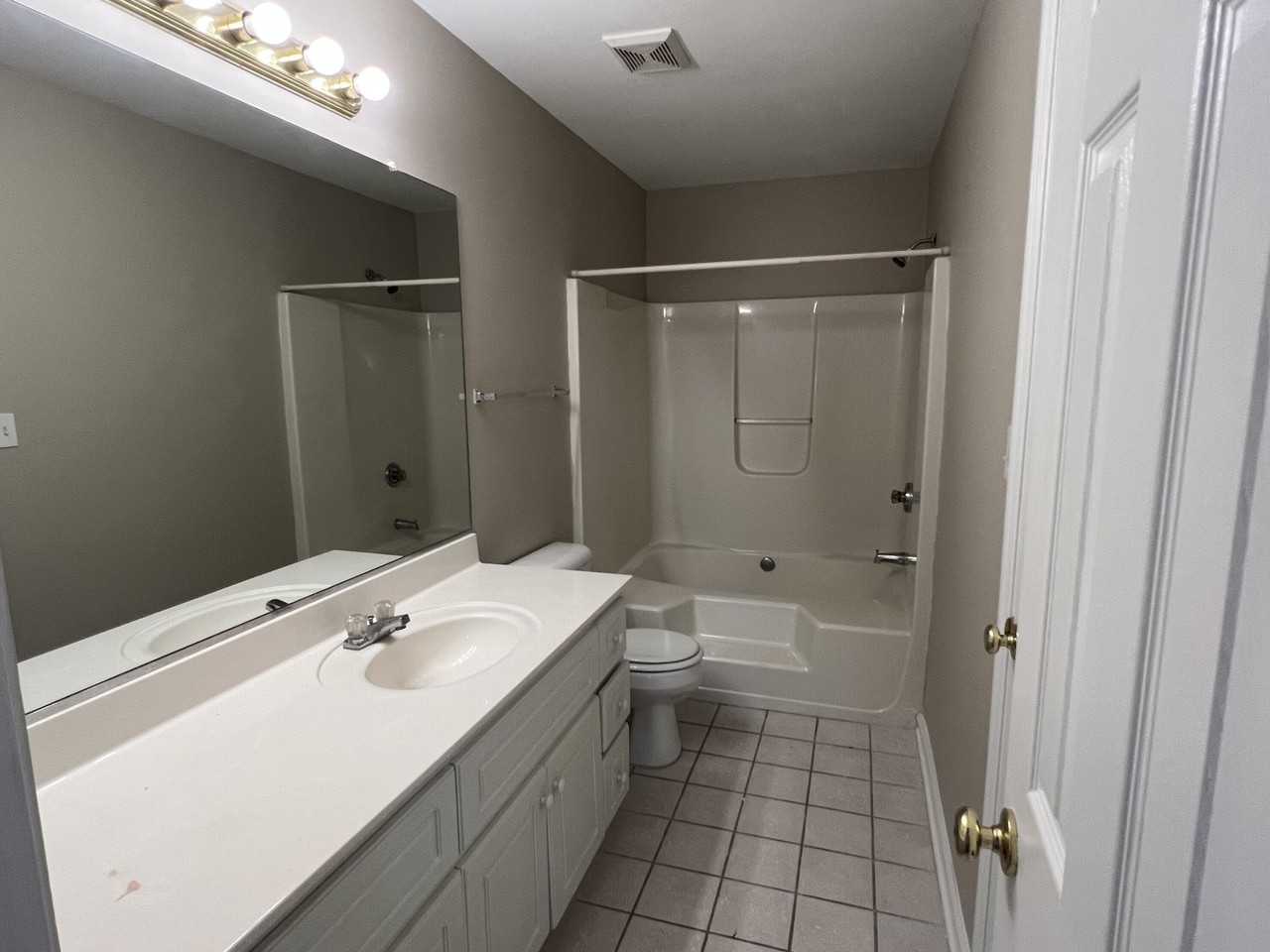 17 Macaulay Pl - Photo 6 of 25