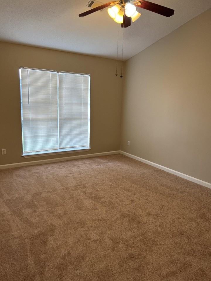 17 Macaulay Pl - Photo 7 of 25