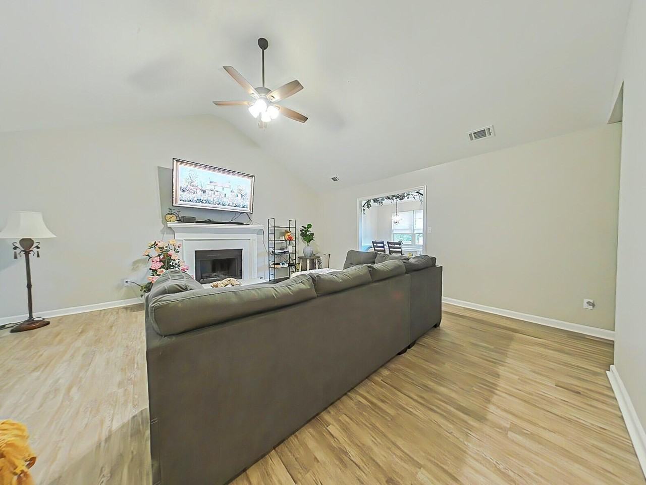 3501 Snowden Dr - Photo 5 of 22