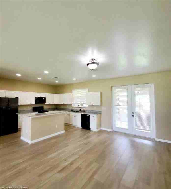 4711 Mackerel Dr - Photo 2 of 7