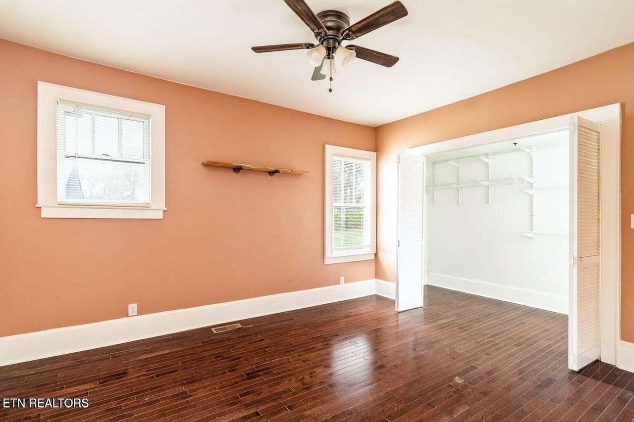 2443 Jefferson Ave - Photo 7 of 14