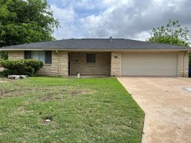 612 Bluebonnet Dr - Photo 1 of 1