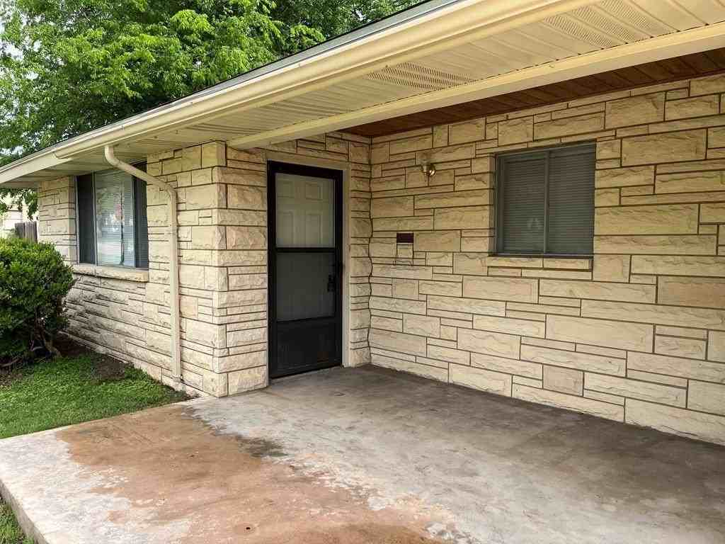 612 Bluebonnet Dr - Photo 2 of 14