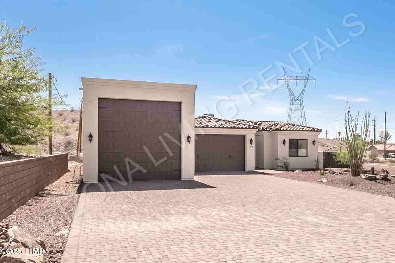4080 Vagabond Dr - Photo 2 of 36
