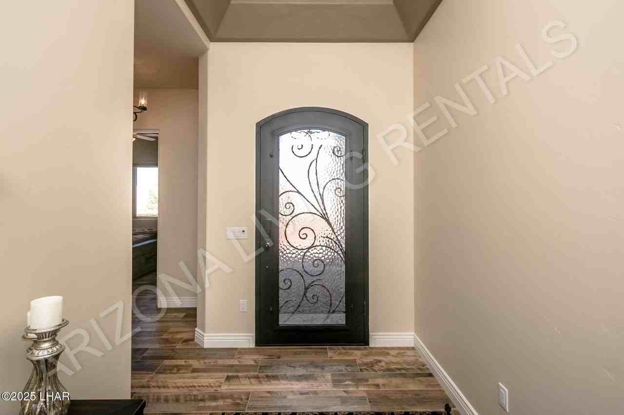 4080 Vagabond Dr - Photo 5 of 36