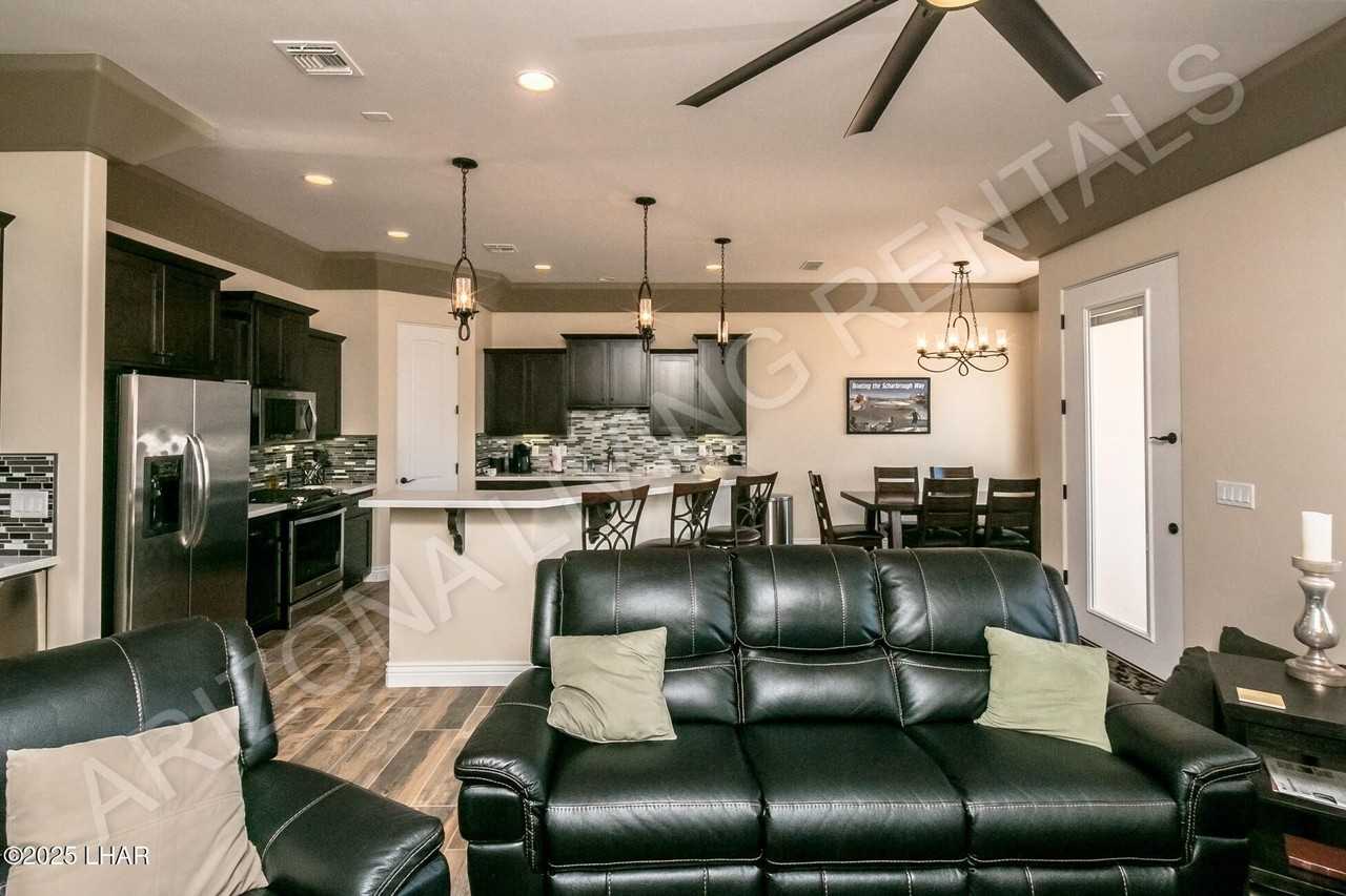 4080 Vagabond Dr - Photo 7 of 36