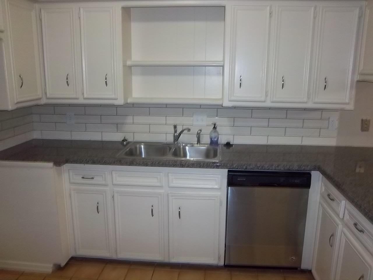 4819 73rd St - Photo 4 of 24