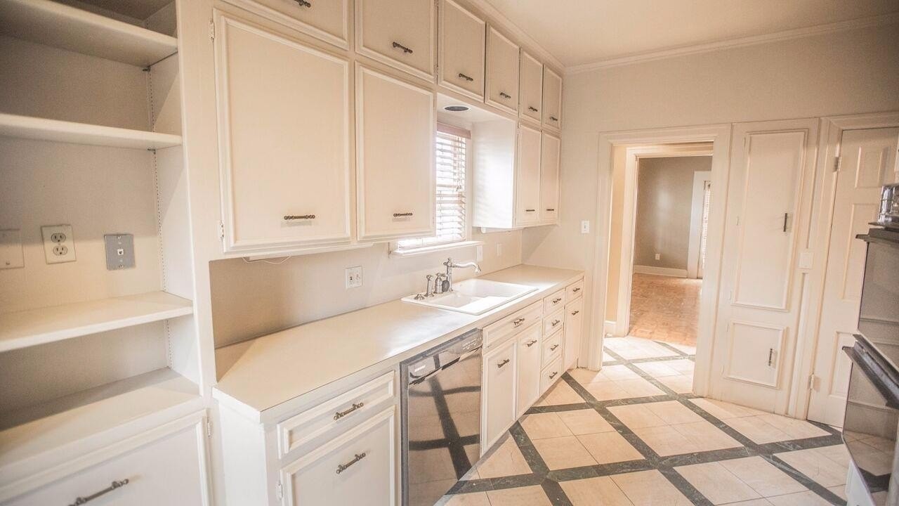 2011 16th St - Photo 5 of 16