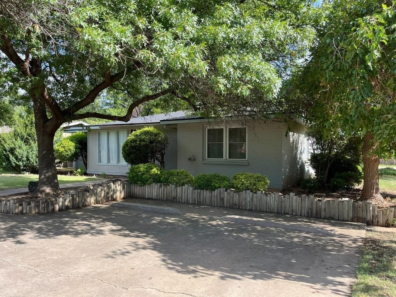 3602 41st St - Photo 2 of 23