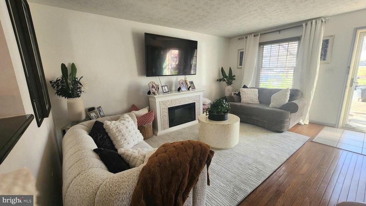 12509 Coral Grove Pl - Photo 7 of 22
