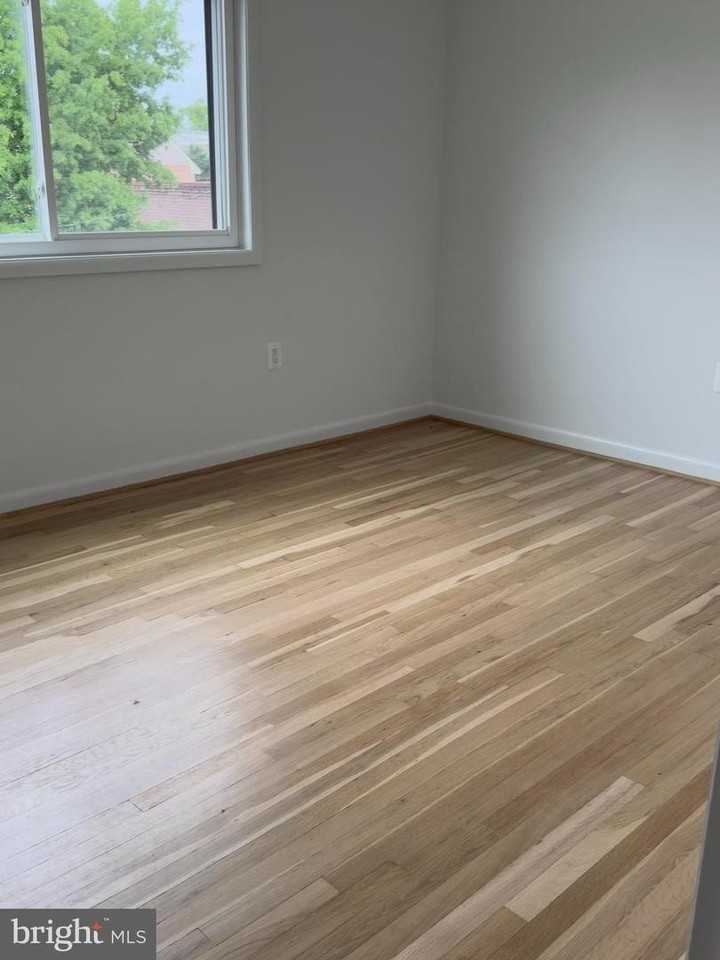 11508 Bucknell Dr - Photo 2 of 5