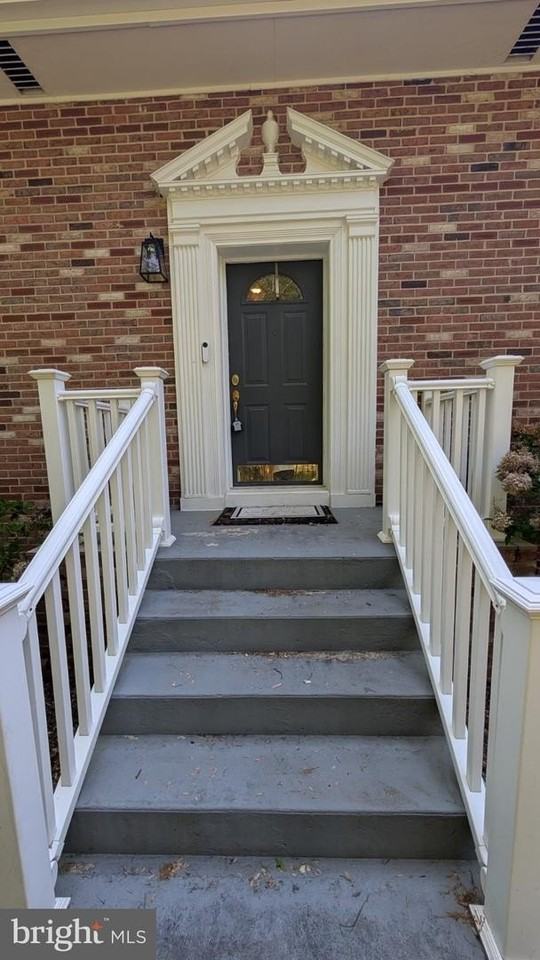 15715 Tierra Dr - Photo 4 of 40