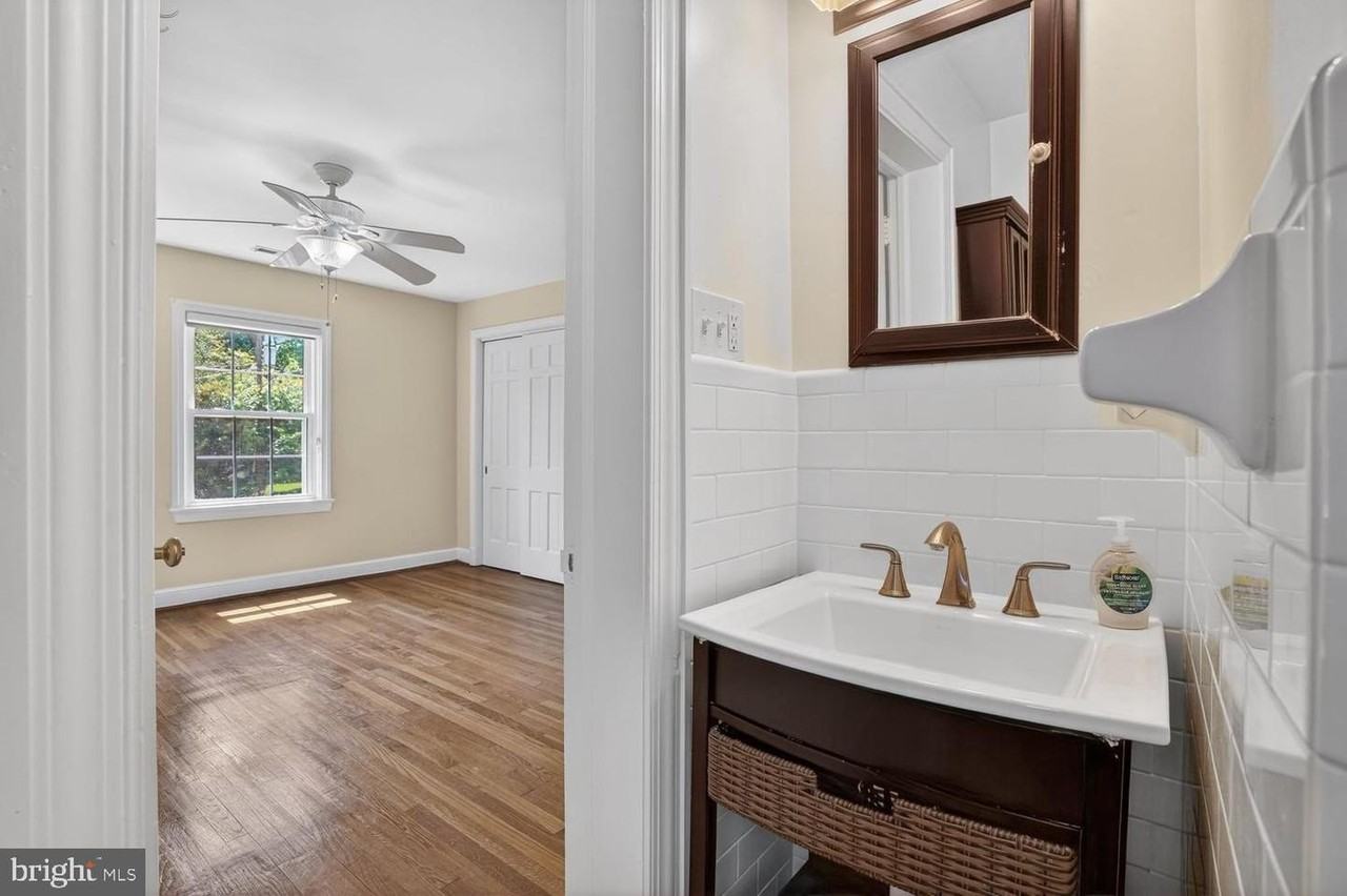 4739 Dittmar Rd - Photo 5 of 33