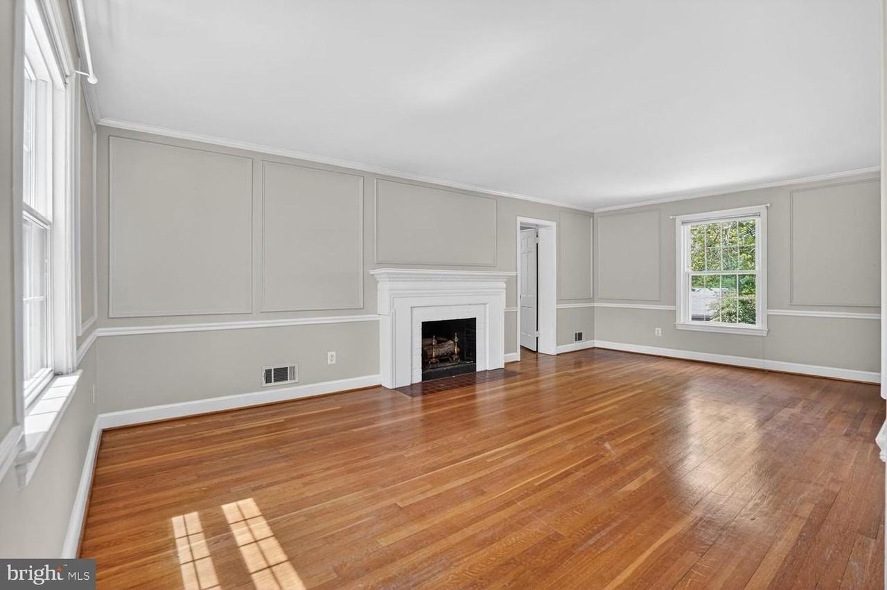 4739 Dittmar Rd - Photo 6 of 33