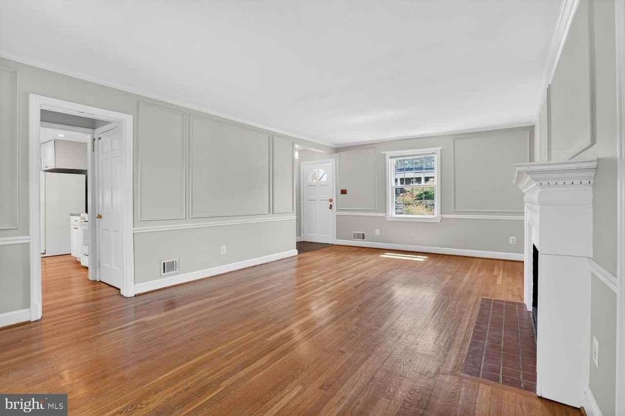 4739 Dittmar Rd - Photo 7 of 33