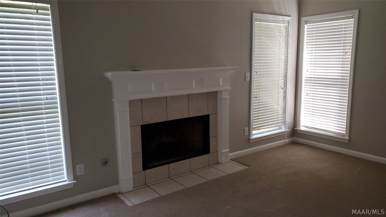 9101 Hanston Pl - Photo 6 of 30