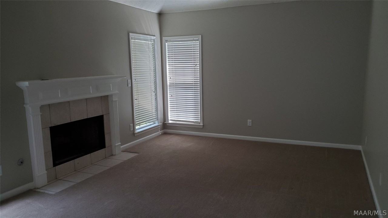 9101 Hanston Pl - Photo 7 of 30