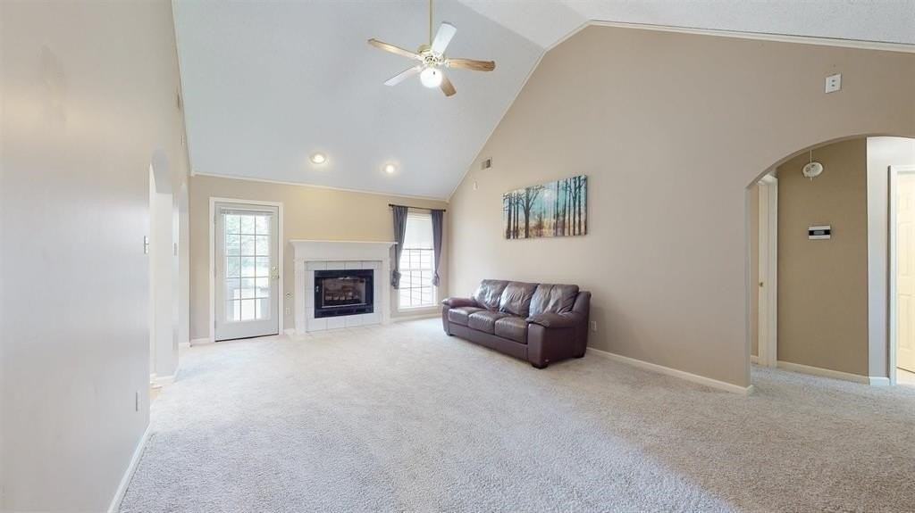 195 Cross Point Dr - Photo 6 of 15