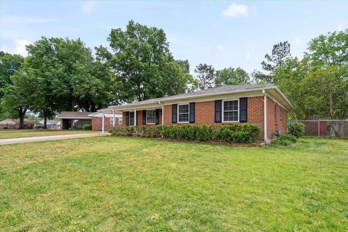 7283 Juana Dr - Photo 3 of 27