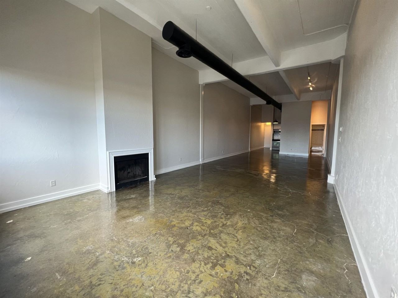 408 S Front St #508 - Photo 5 of 25