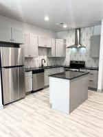 featured image of 2 S Hunsley Hills Blvd