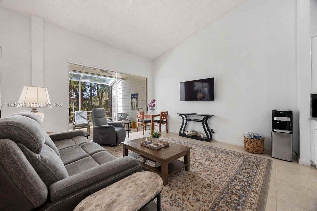 8962 Se Riverfront Ter - Photo 5 of 20