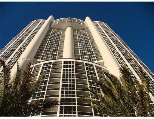 18201 Collins Ave #3505