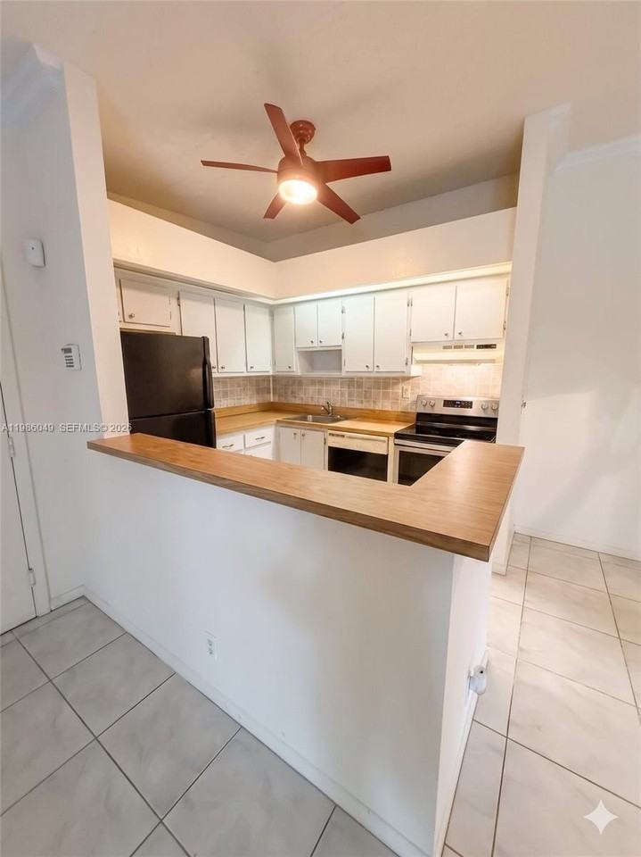 15500 Lakes Of Delray Blvd #207 - Photo 2 of 27