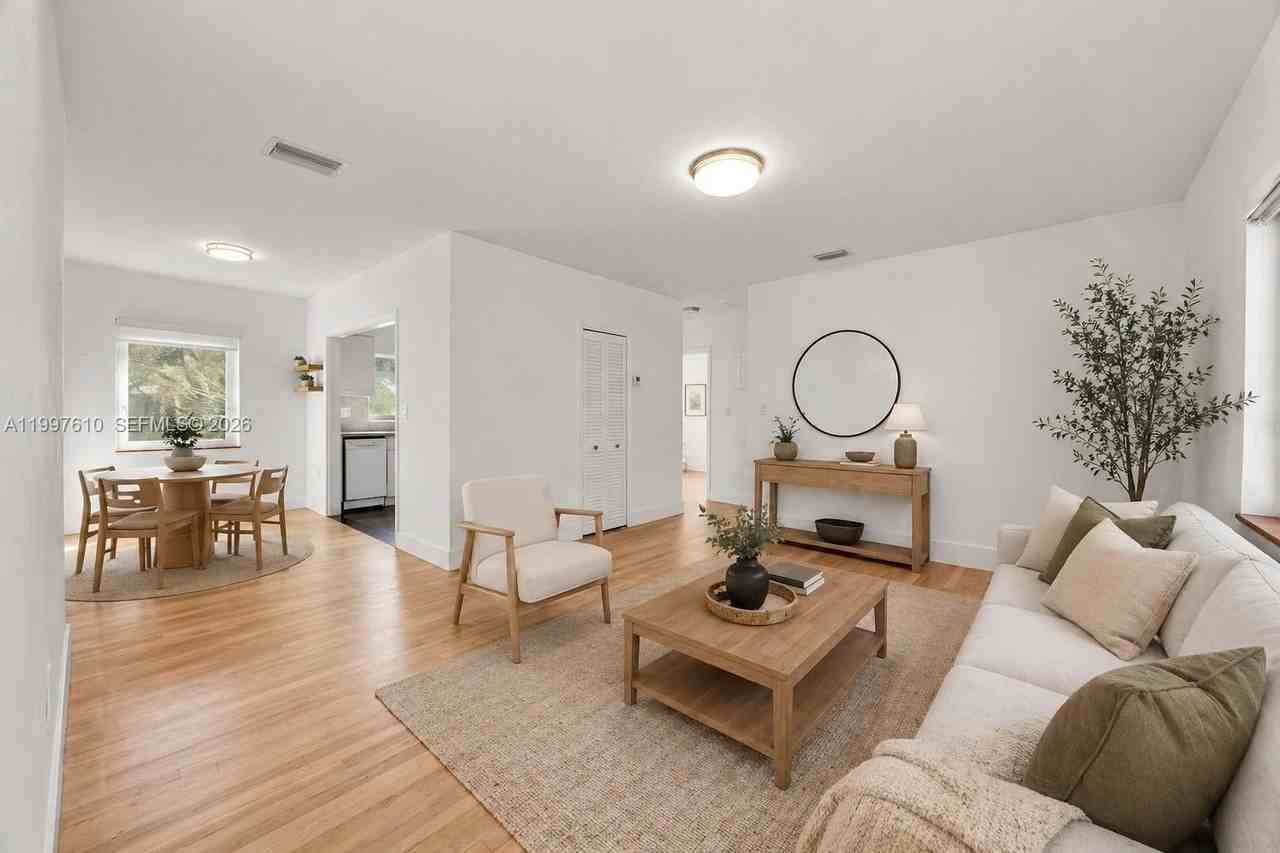 5510 Sw 76th St #C - Photo 2 of 14