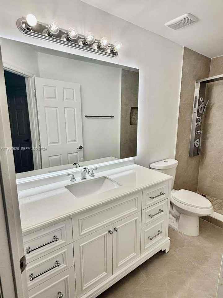 10873 Nw 53rd Ln - Photo 7 of 10