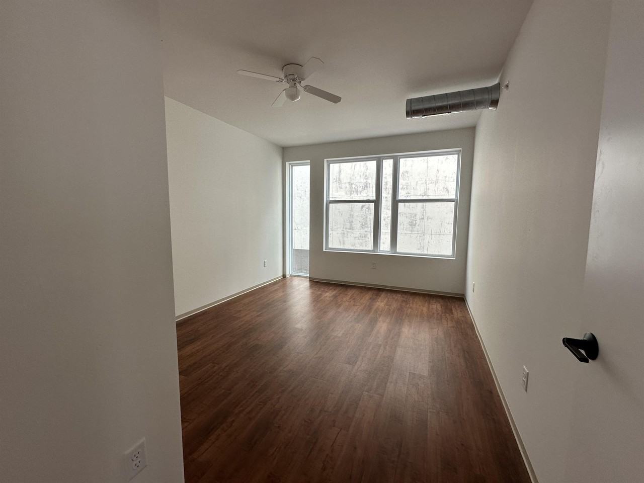 Tama Too Apartments - Photo 4 of 35