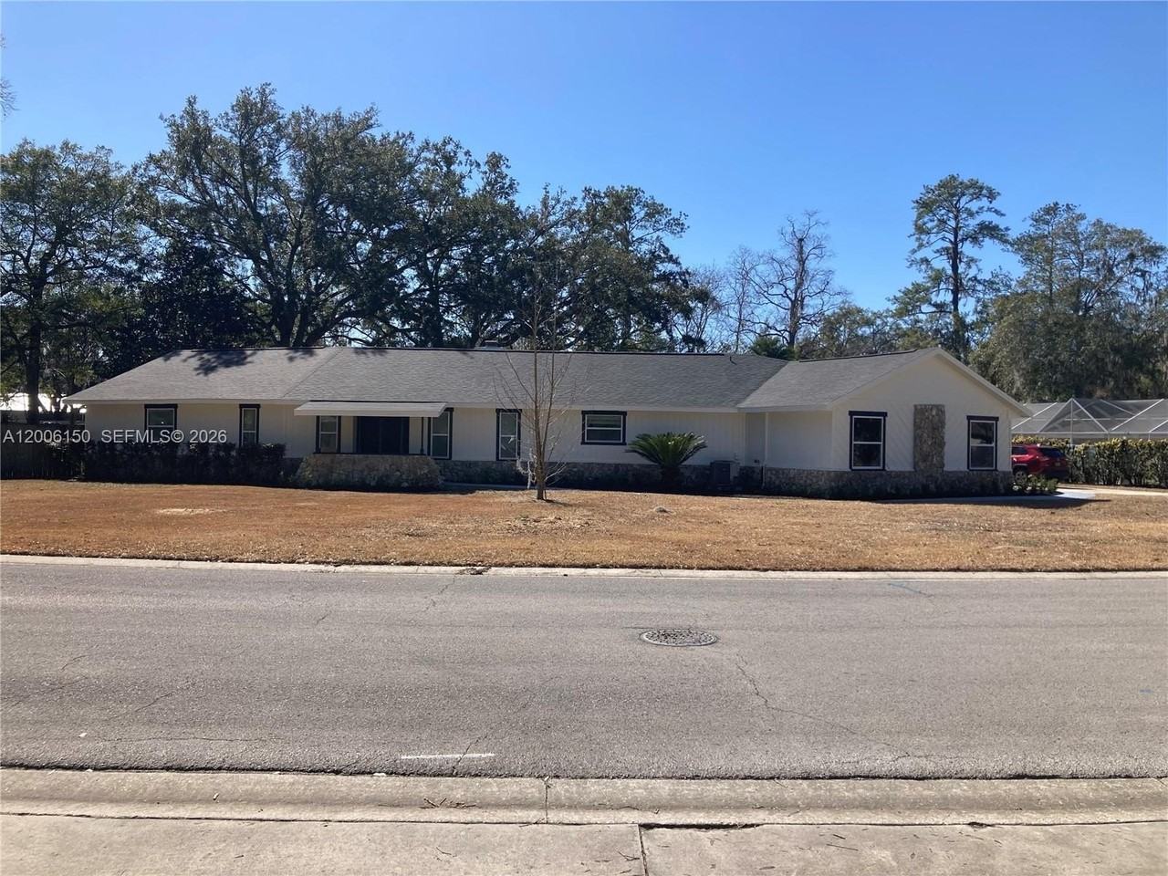 2020 Ne 11th Pl - Photo 2 of 18