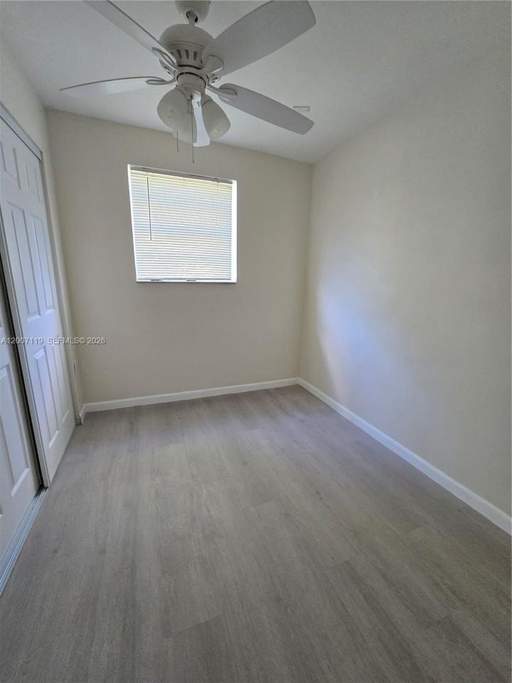5936 Fillmore St #3 - Photo 5 of 11