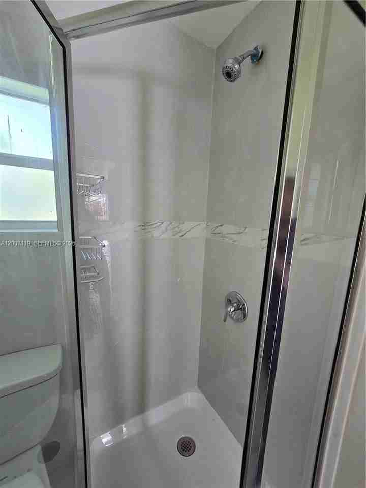 5936 Fillmore St #3 - Photo 7 of 11