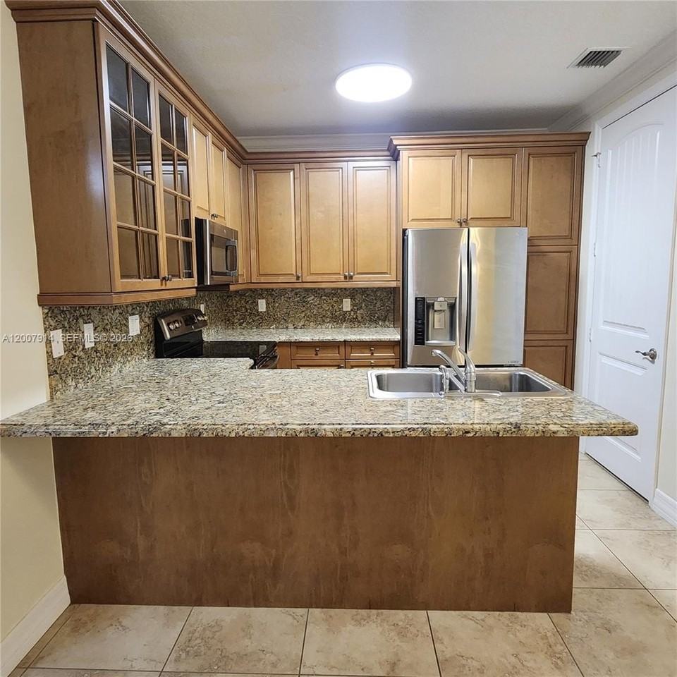 843 S Ocean Blvd #843 - Photo 5 of 45