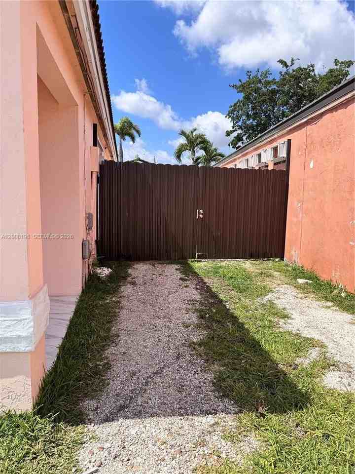 14350 Sw 175th St #0 - Photo 3 of 14