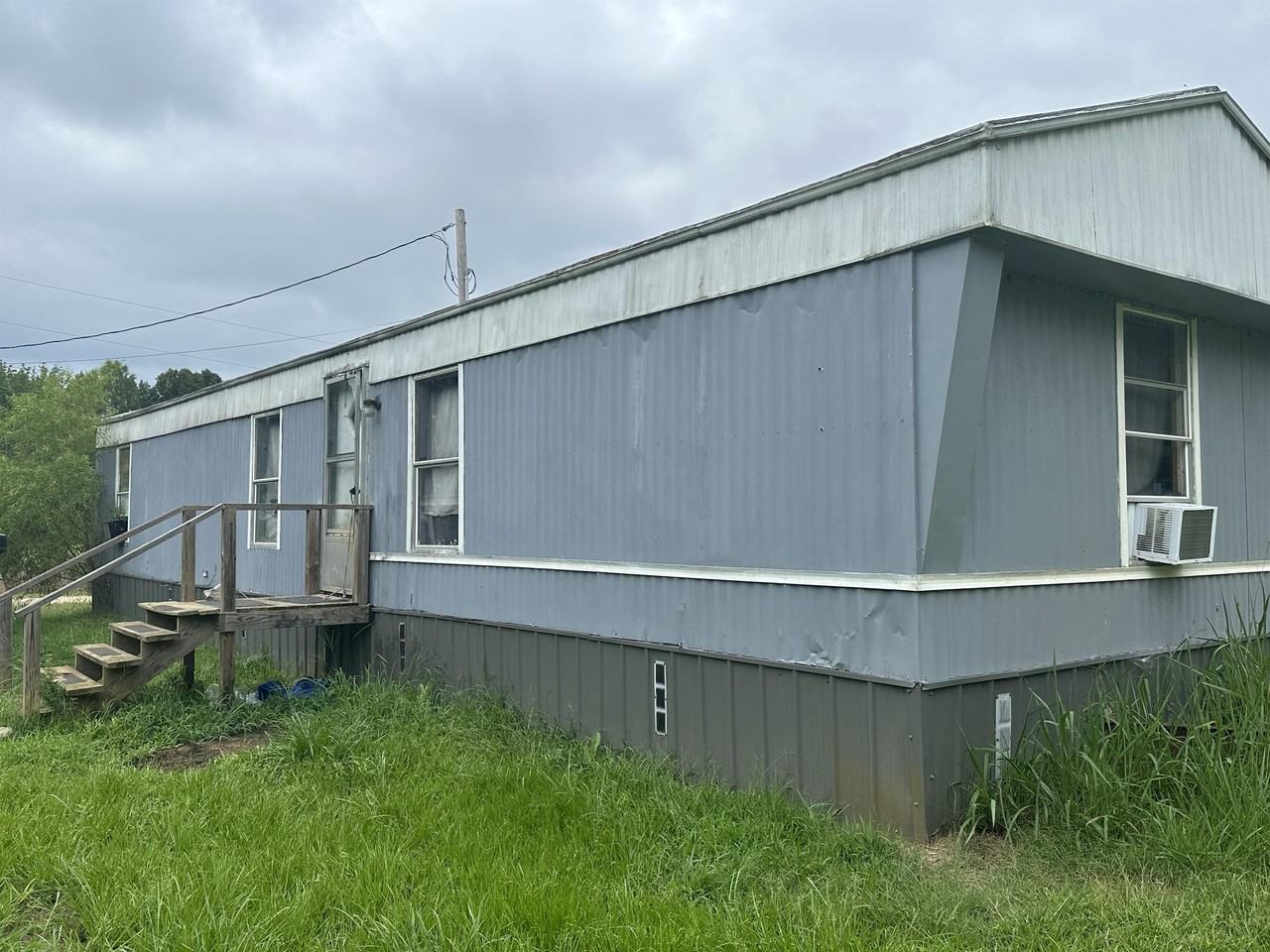 1381 Cane Creek Road South - Photo 4 of 20