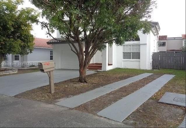 12892 Sw 61st St - Photo 3 of 37
