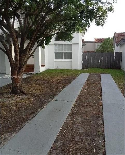 12892 Sw 61st St - Photo 4 of 37