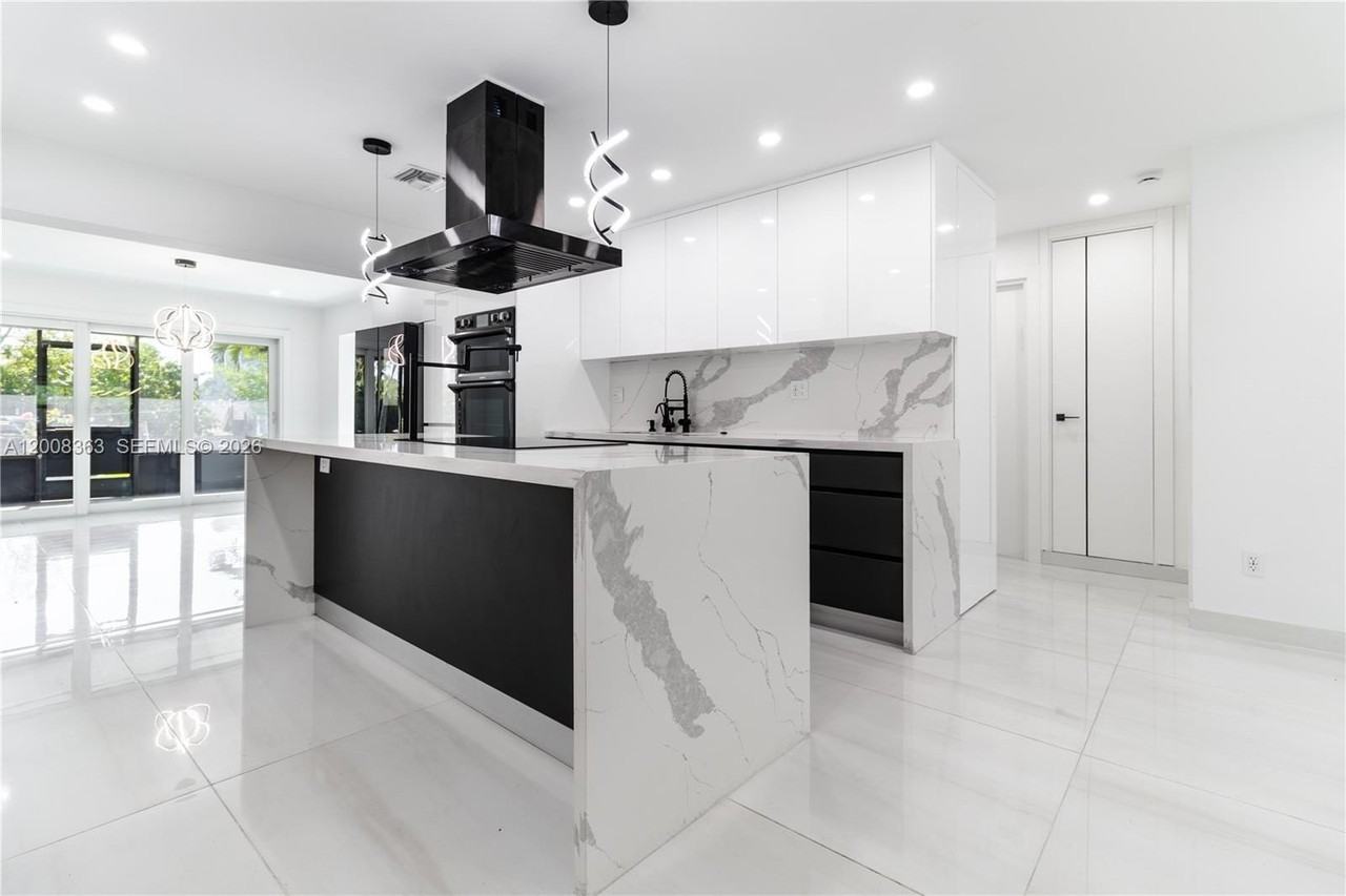 4530 Sw 34th Dr - Photo 6 of 50