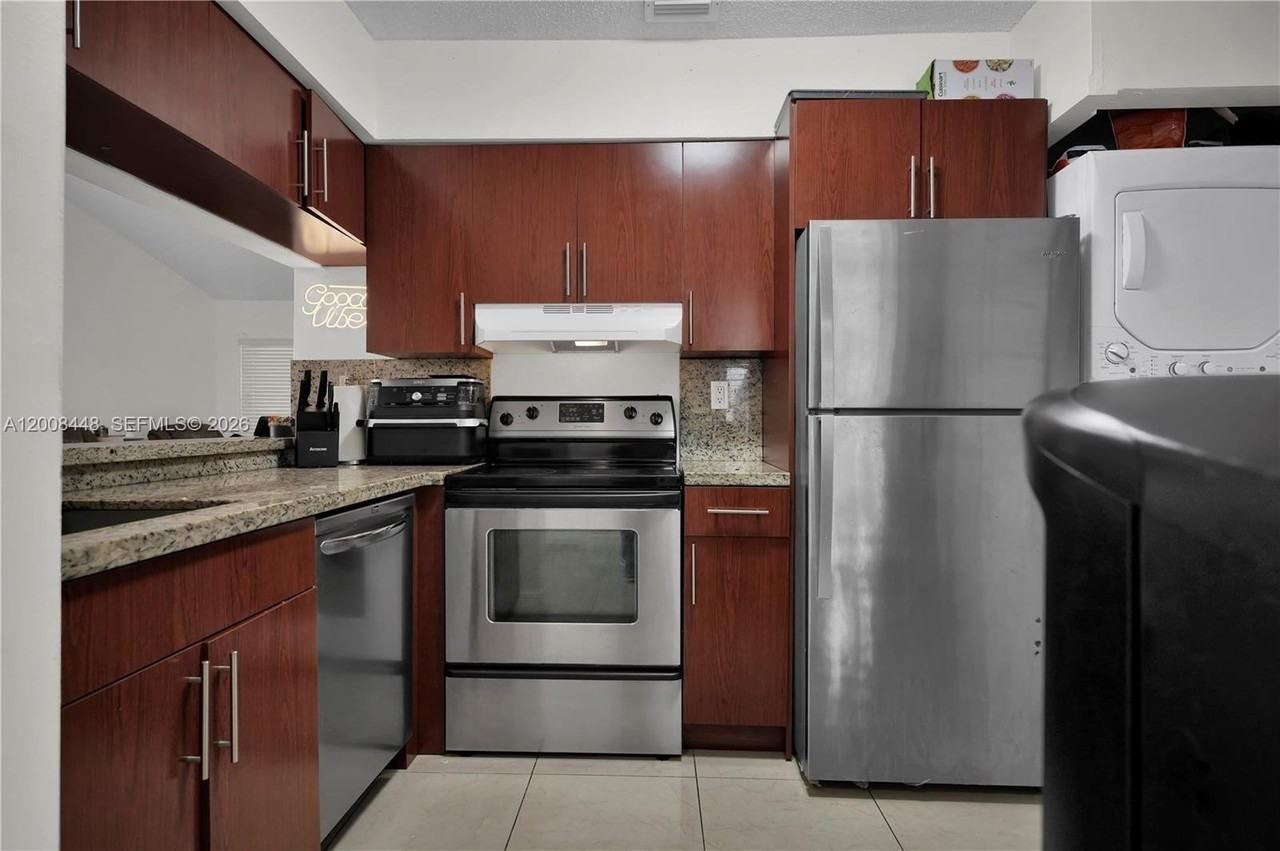 9503 Sw 140th Ct #9503 - Photo 7 of 33